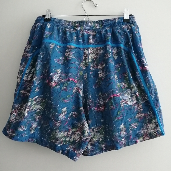 Lululemon Men's Pace Breaker Shorts 7" Blue Floral Size XL - Picture 3 of 16